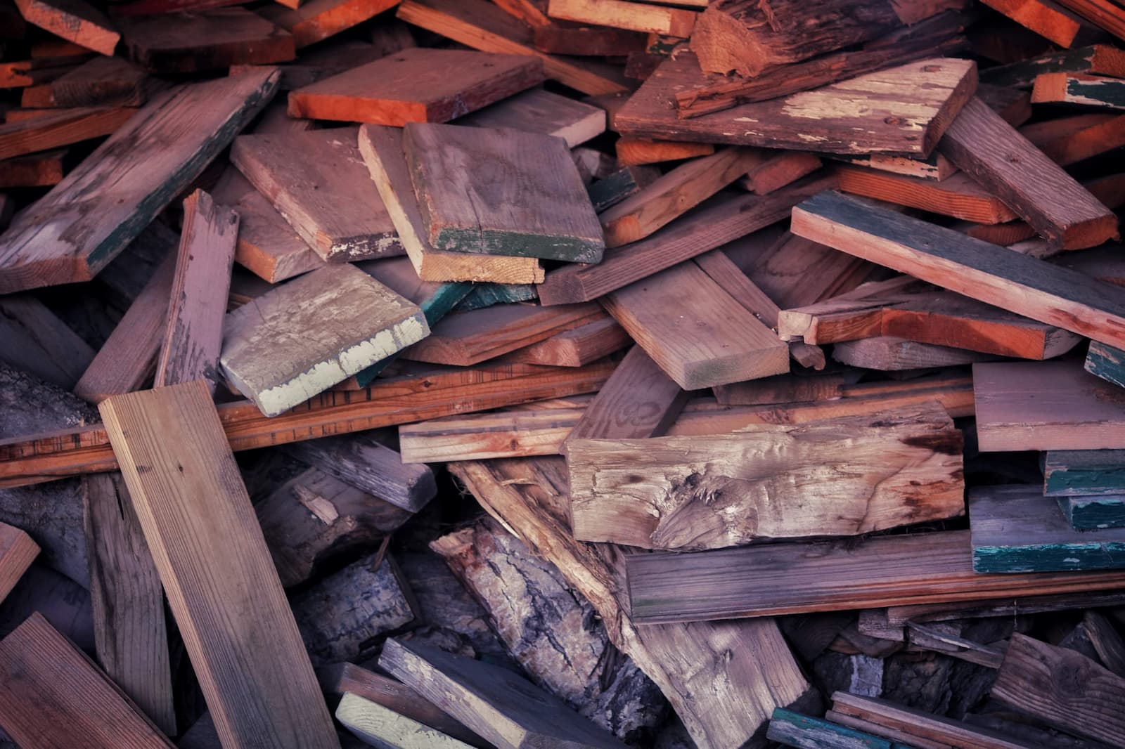 Benefits of Reclaimed Wood for Flooring & Decking