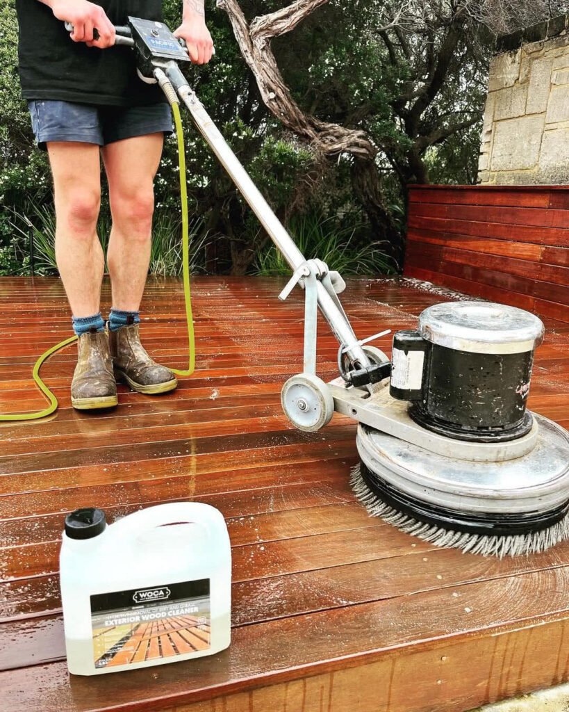 Polishing Timber Decking